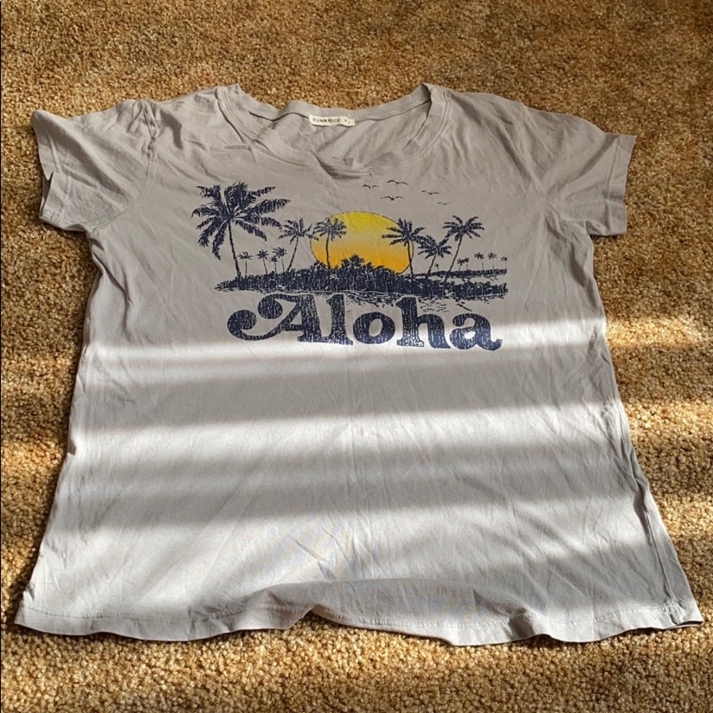 Sunny side women t-shirt.